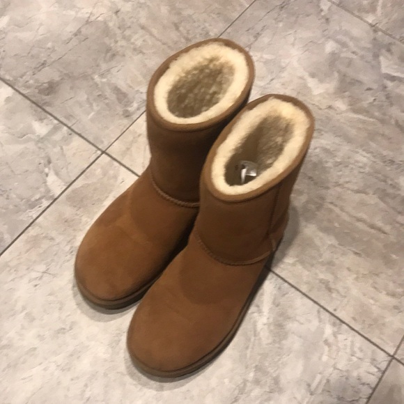 Tan ugg boots 🤩 - Picture 12 of 12